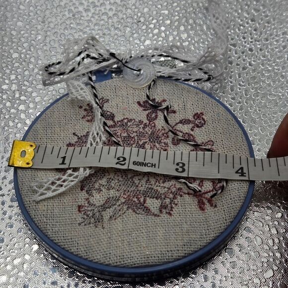 "5/$25" Small Baby Blue Embroidery Hoop Red Floral Muslem Lace Wall Art - Picture 4 of 4